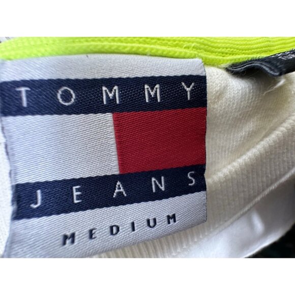 Vintage Tommy Jeans T-Shirt White Spell Out Flag Size‎ Medium Y2K Hip Hop Logo - Picture 5 of 7